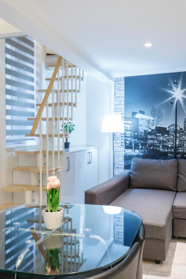 Sleek Minimalist Studio At Inner City Βουδαπέστη Εξωτερικό φωτογραφία