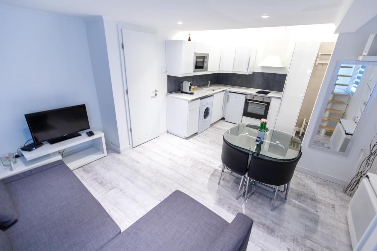 Sleek Minimalist Studio At Inner City Βουδαπέστη Εξωτερικό φωτογραφία