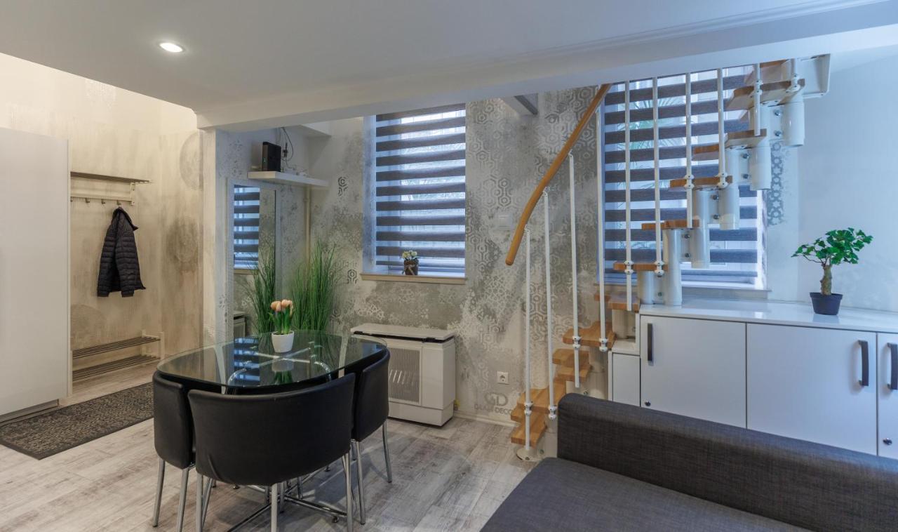 Sleek Minimalist Studio At Inner City Βουδαπέστη Εξωτερικό φωτογραφία